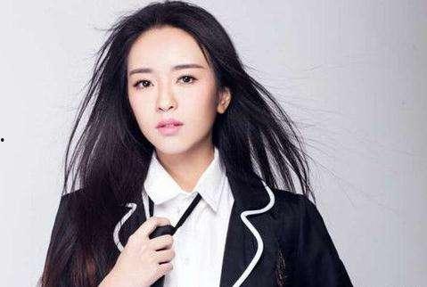 刘泳希的生活照